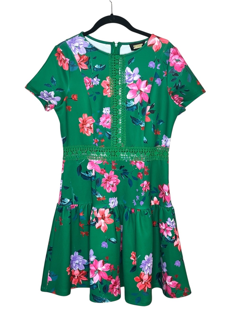 ALEXIA ADMOR Alexa Lace Trim Floral Dress